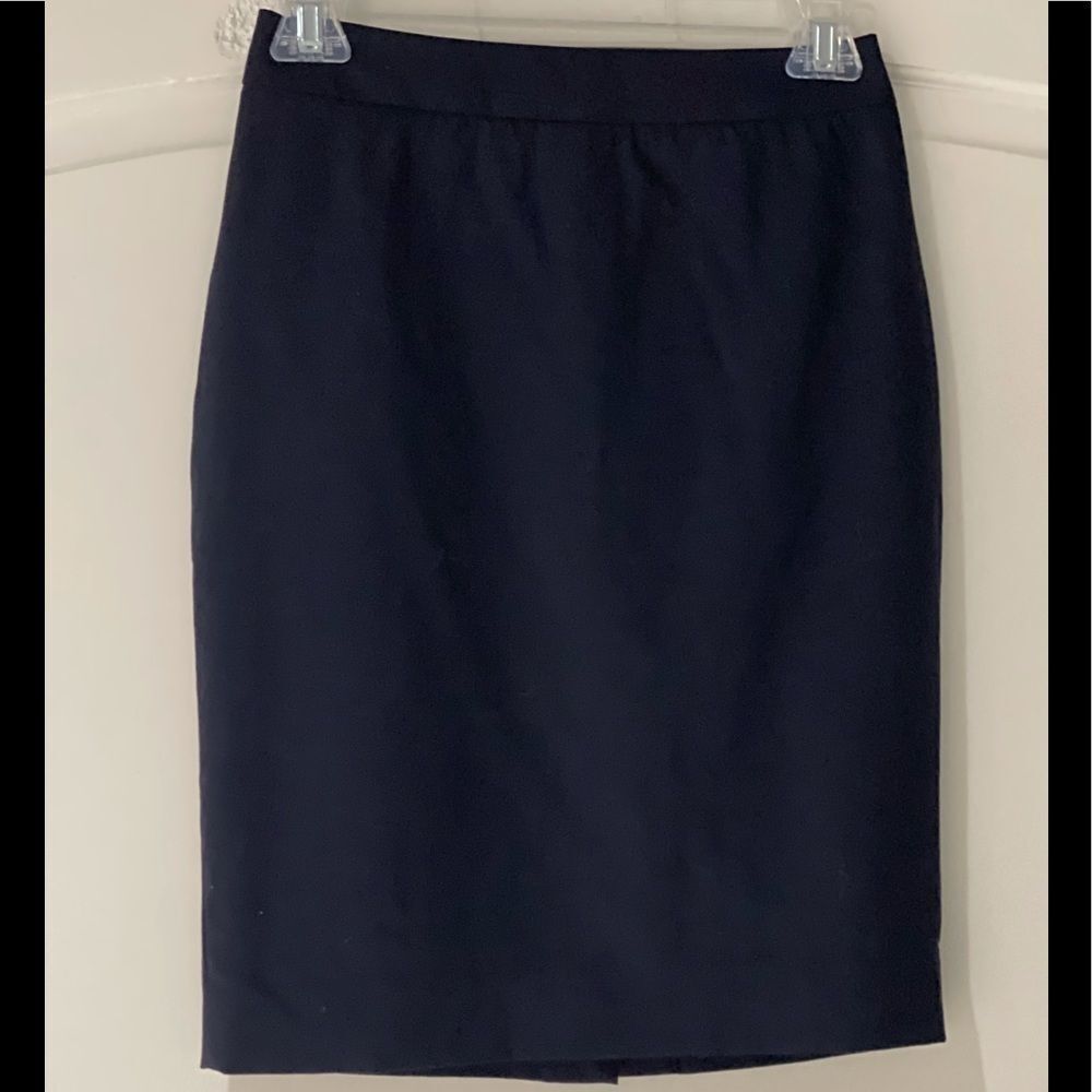 Banana Republic navy blue skirt